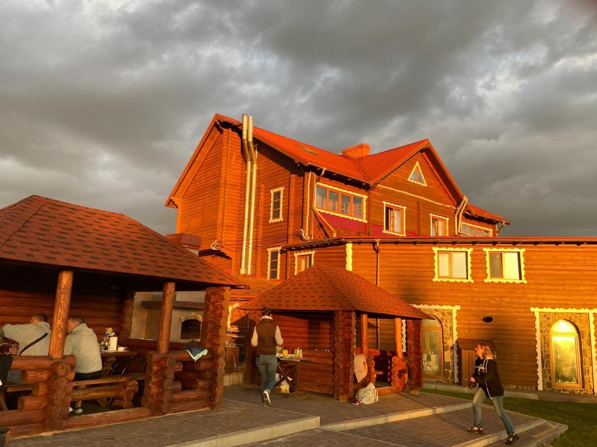 Panorama Karpat Hotel Yablunytsya Exterior photo